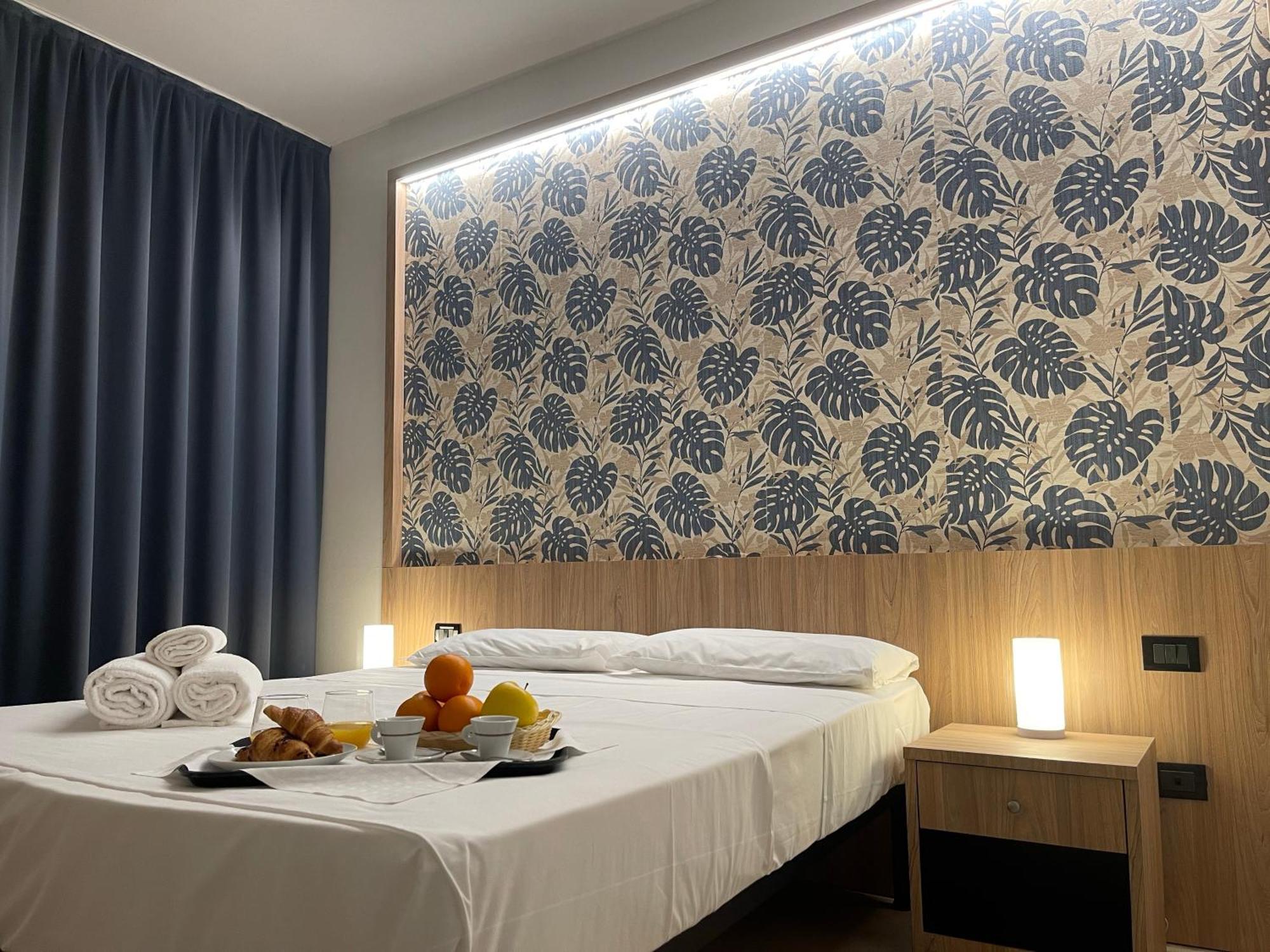 Aquasole Hotel Mercallo Eksteriør billede